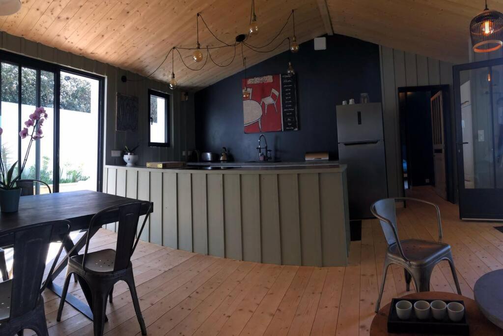 Les Cabines Sainte-Marie-de-Re Exterior photo